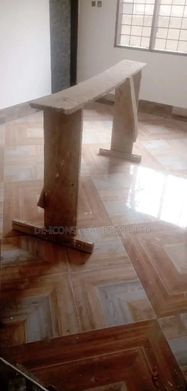 2bdrm House in De-Icons Real Estate, Awutu Senya East Municipal