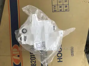 Toyota Corolla Wiper Wash Bottle 2014