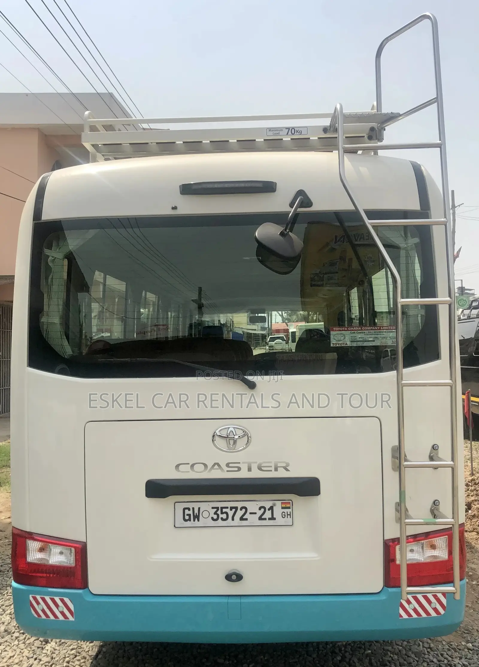 30 Seater Coaster Bus