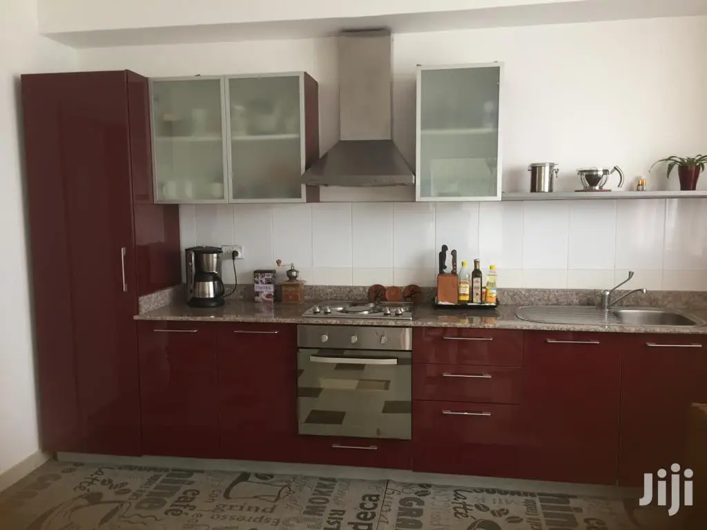Furnished 5bdrm House in Tema Metropolitan for Sale