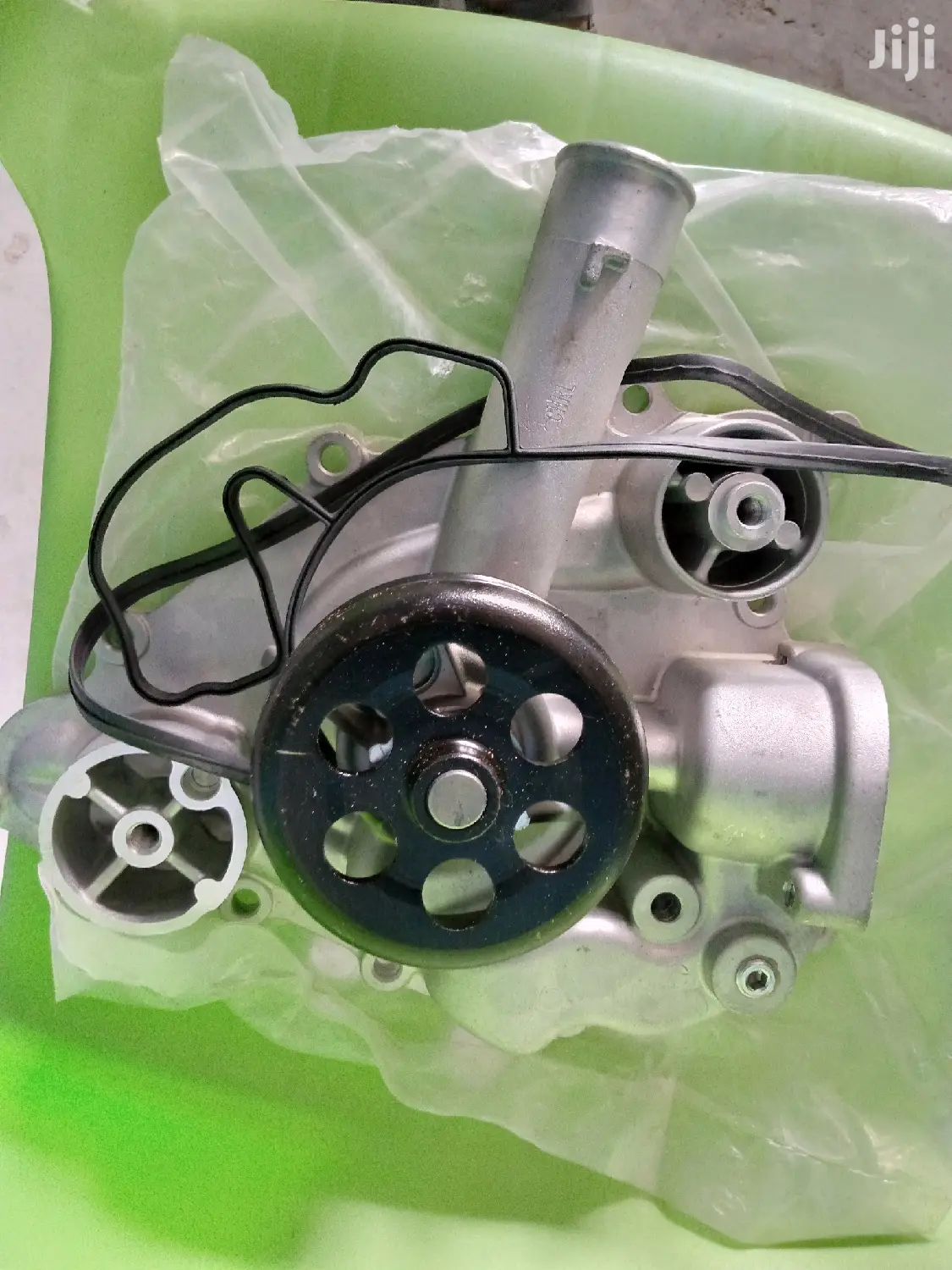Chryseler 300 5.7L V8 Water Pump