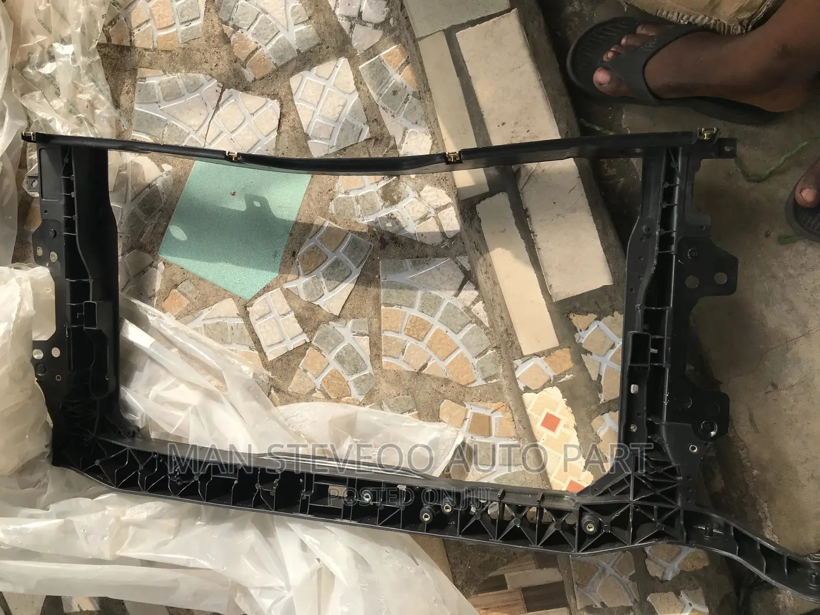Hyundai Elantra Radiator Support 2017
