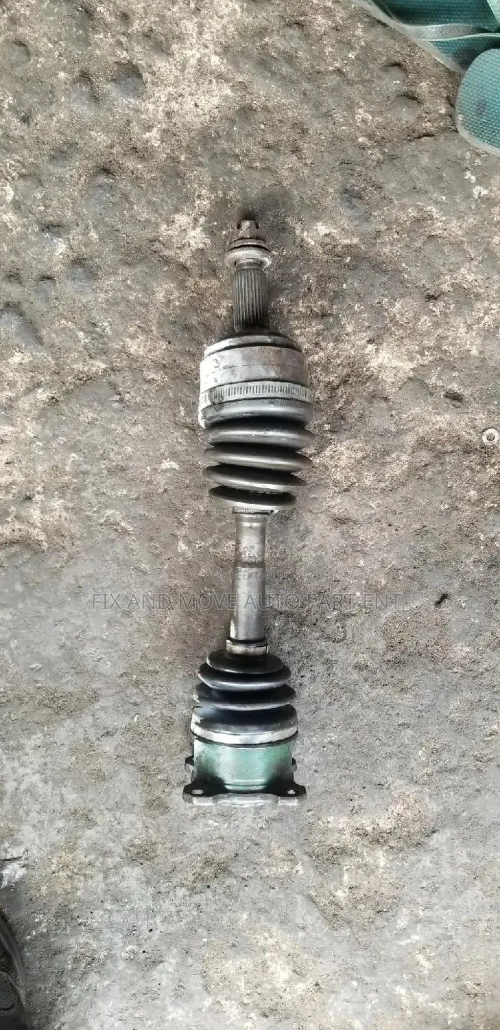 Mitsubishi L2oo (Vodafone) Driving Shaft Available