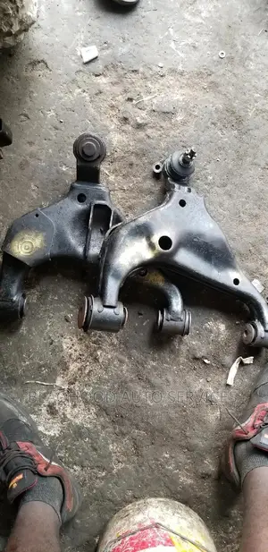 Toyota Hilux Vigo Lower Arm Available