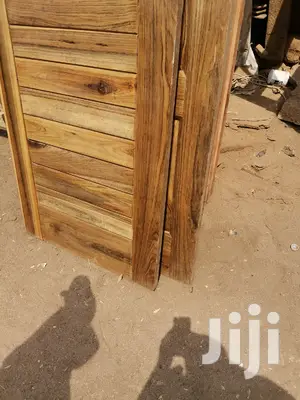Wooden Door(Hyedua)