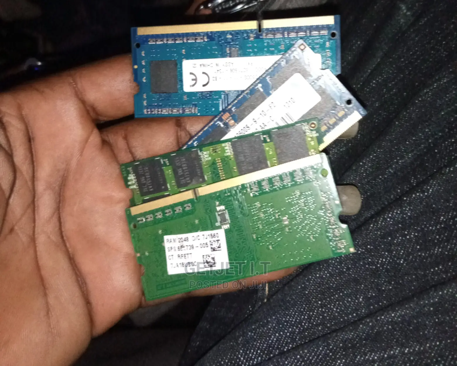 Laptop Memories Available And Delivery