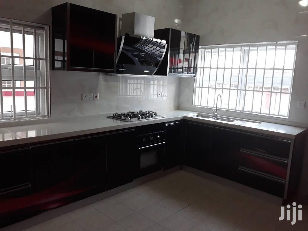 Executive Kitchen And Wardrobe Fabrication