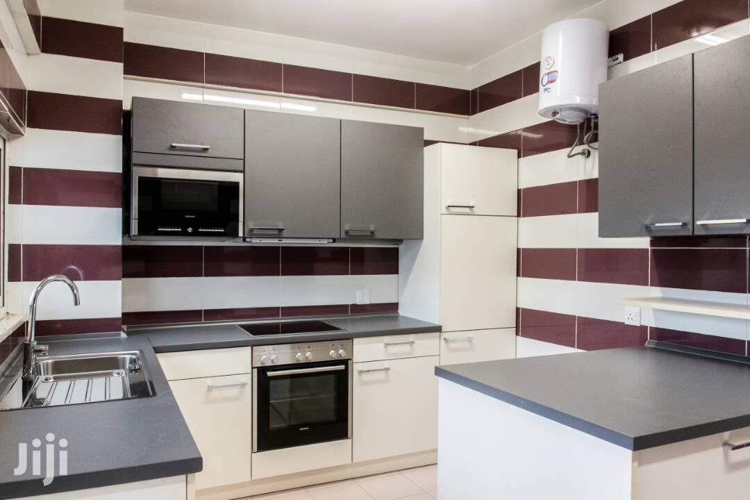 Executive Kitchen And Wardrobe Fabrication