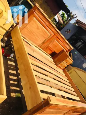 All Wood Queen Size Bed