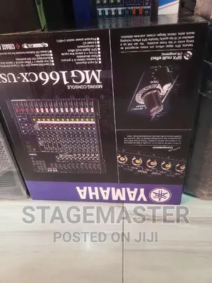 Yamaha Mg 16 Console Mixer. (Adaptor Type)