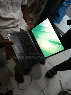 Laptop Acer AS5755 4GB Intel Core 2 Duo HDD 250GB
