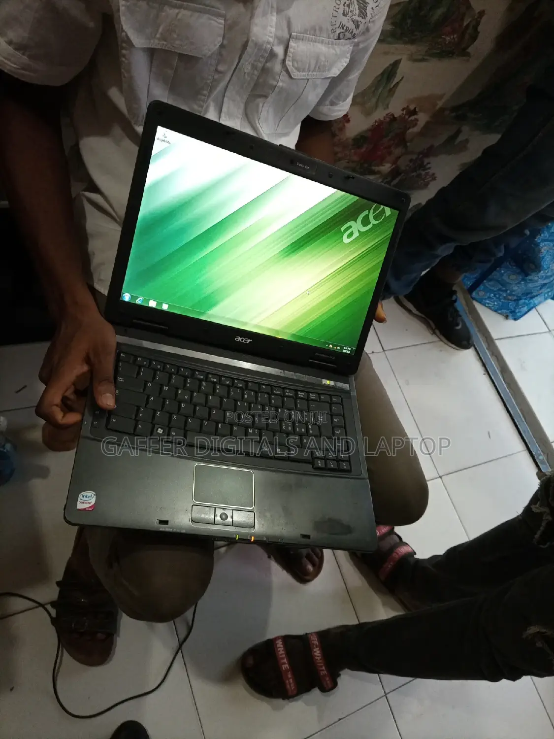 Laptop Acer AS5755 4GB Intel Core 2 Duo HDD 250GB