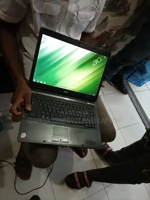 Laptop Acer AS5755 4GB Intel Core 2 Duo HDD 250GB