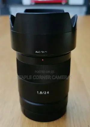 Sony Zeiss Sonnar T 24mm F/1.8 ZA Lens