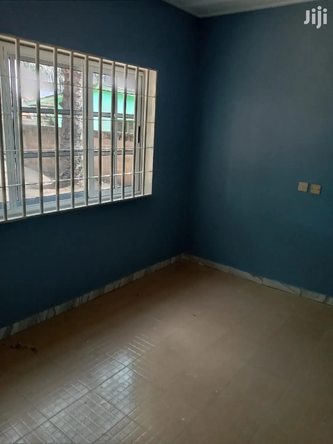 Fantastic 2-Bedroom S/C Apartment Dansoman