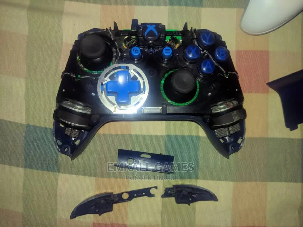 Emk Repairs of All Kinds of Gaming Controllers