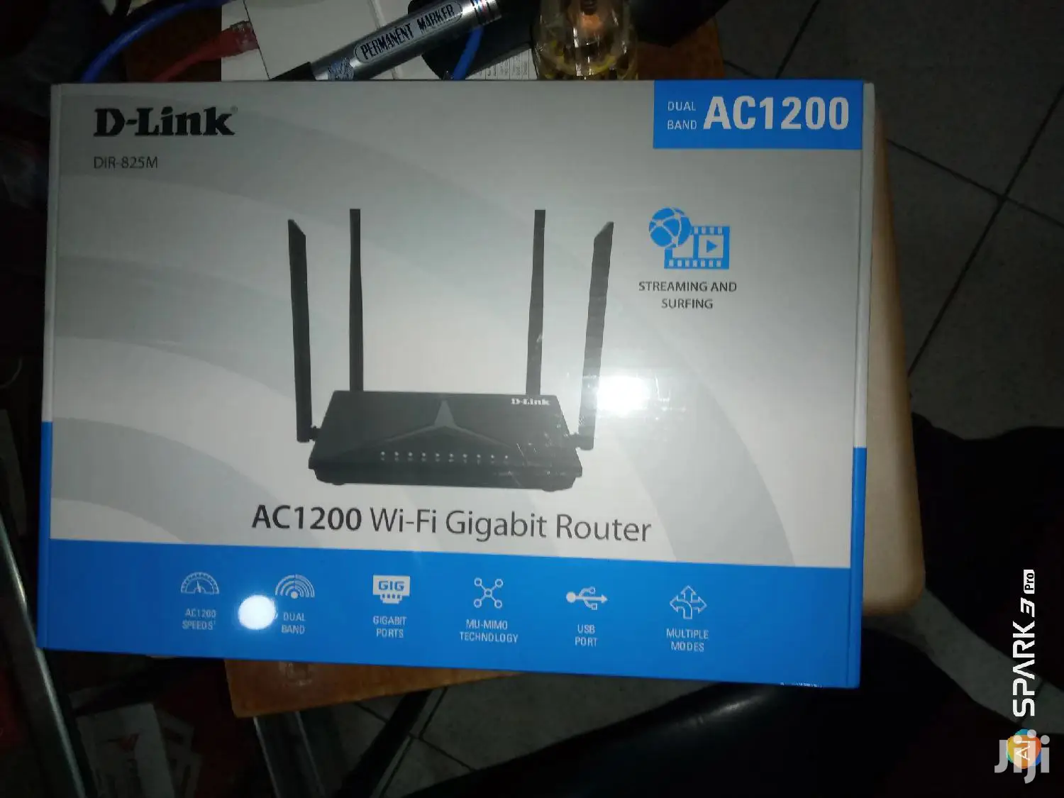 D-Link Dir-M825 Ac1200 Wi-Fi Gigabit Router Streaming