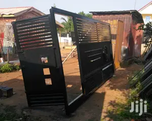 Matal Gate