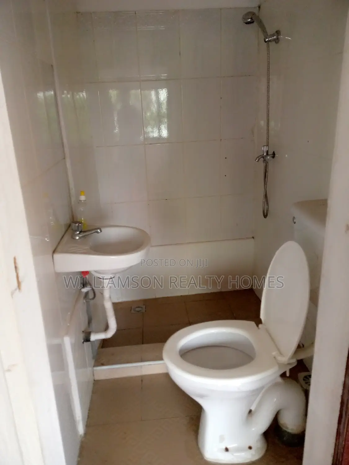 4bdrm Duplex in Devtraco Estate, Spintex for rent