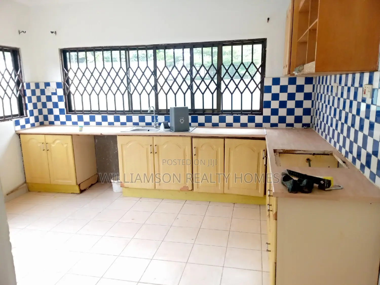 4bdrm Duplex in Devtraco Estate, Spintex for rent