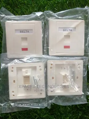 Single Port Faceplate With CAT6 Rj45 Keystone Jack