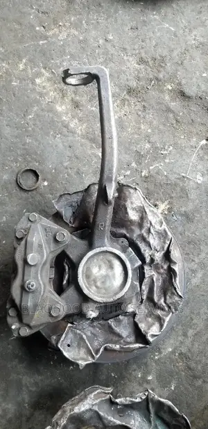 Toyota 4runner Limited Front Wheel Hub Available
