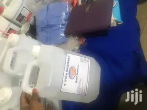 Hand Sanitizer Gel With Alcohol Based Effect