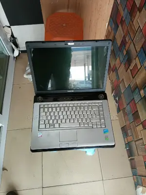 New Laptop Toshiba Satellite A350 4GB Intel Celeron HDD 160GB