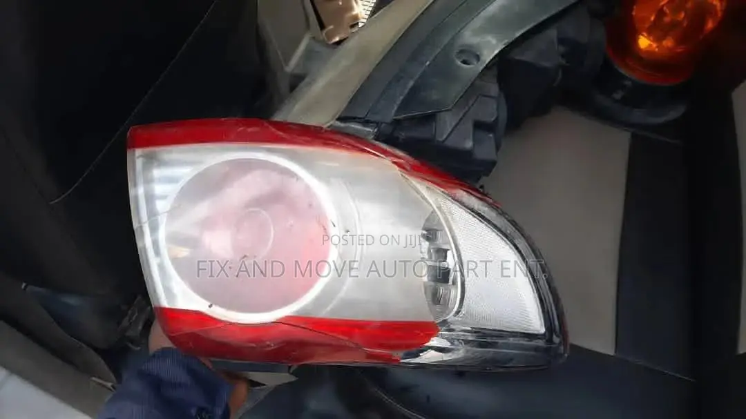 Hyundai Santa Fe 2010-2012 Tail Lights Pair Available