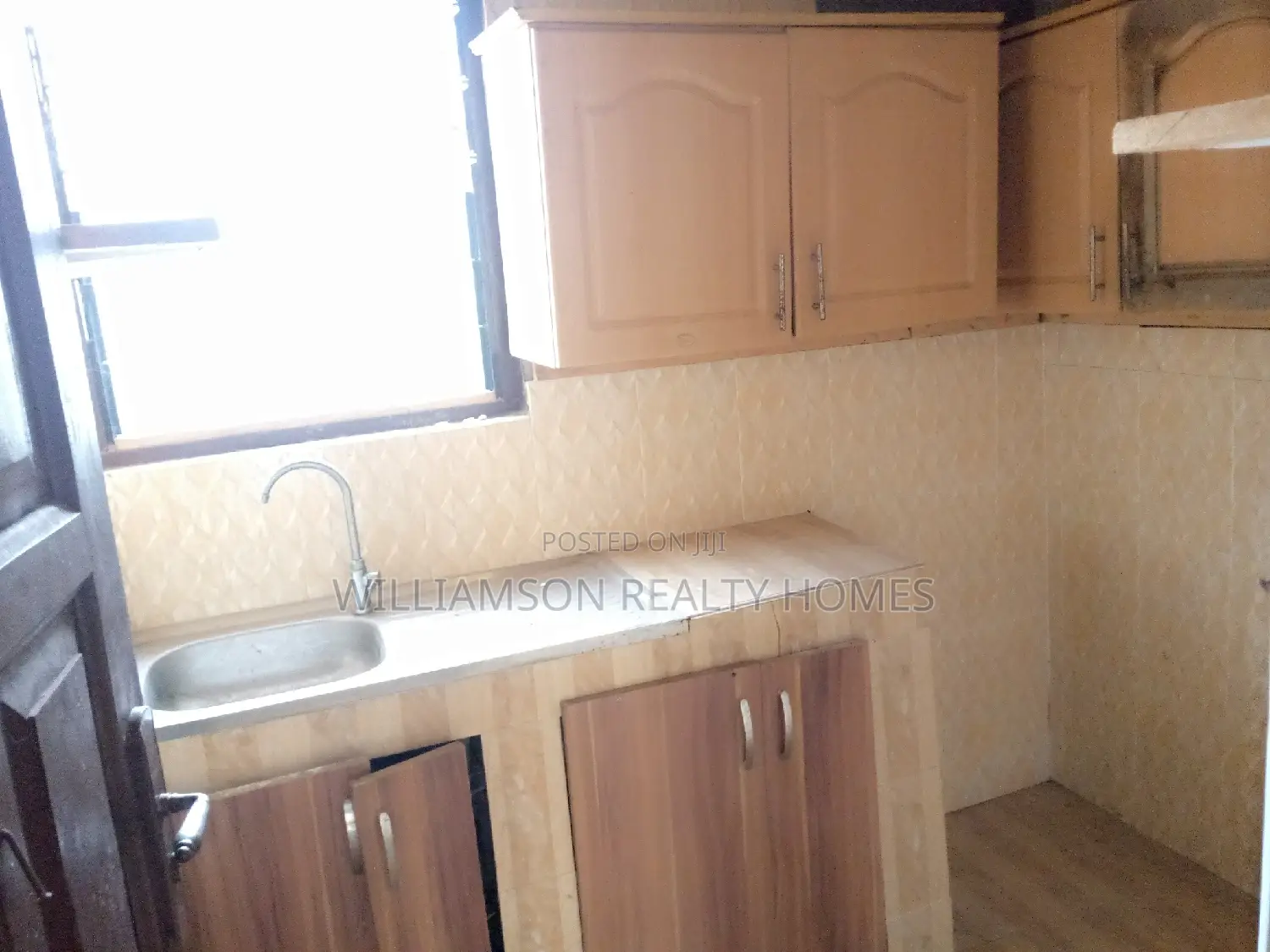 1bdrm Apartment in Community 18 Estate for rent
