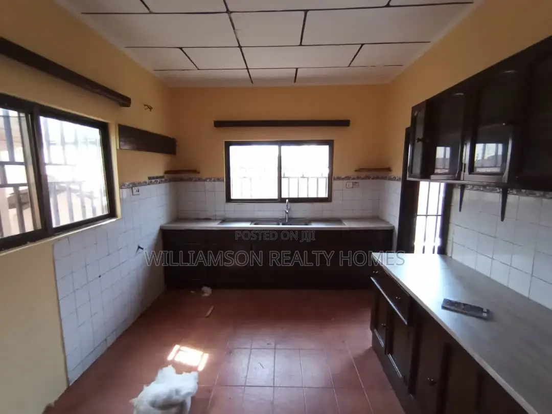 5bdrm House in Manet Court, Spintex for rent