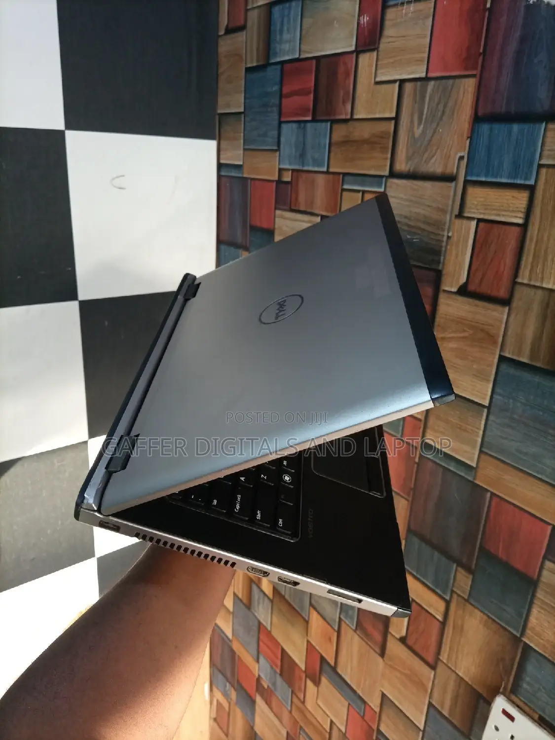 Laptop Dell Vostro 1440 4GB Intel Core I5 HDD 256GB
