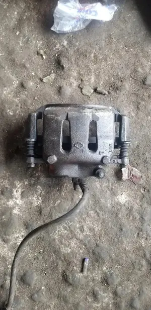 Nissan Hardbody CALIPERS PAIR Available