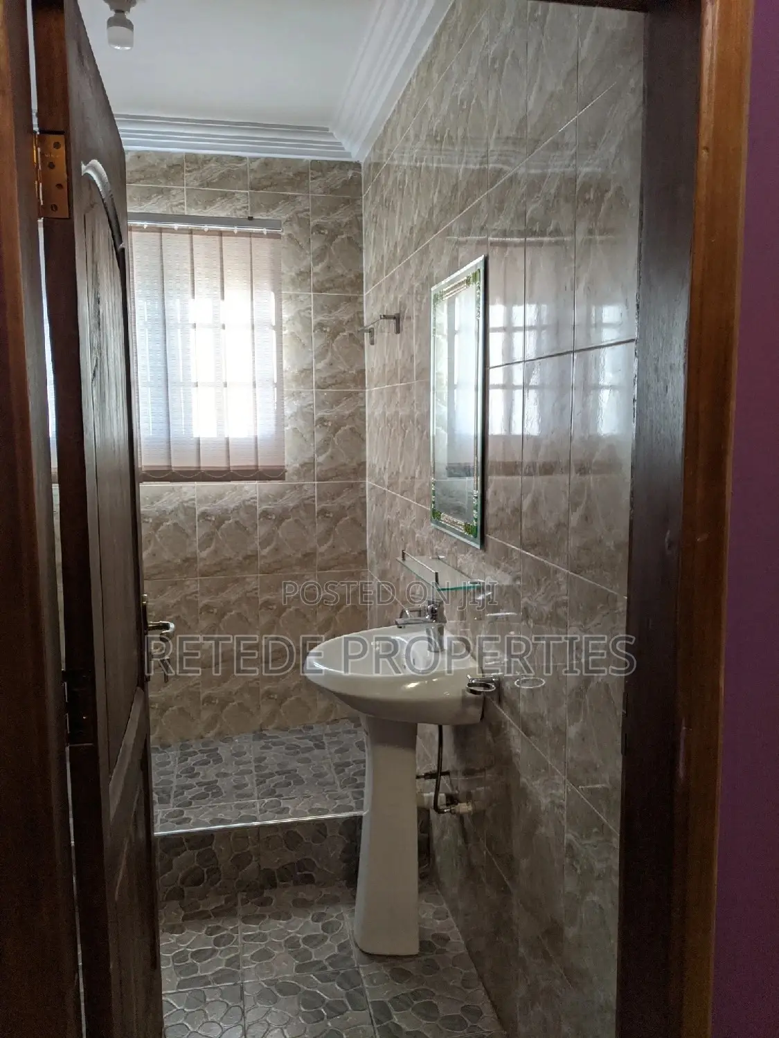 Fully Furnished 2 Bedroom Apartment