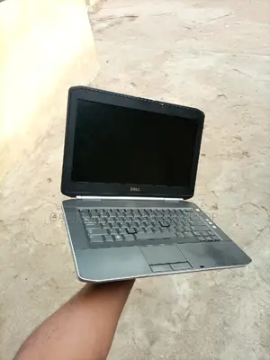 New Laptop Dell Latitude 14 3480 6GB Intel Core I3 HDD 320GB