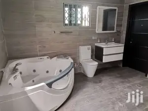 6bdrm House in Bronko Housing, Airport Residential Area for rent
