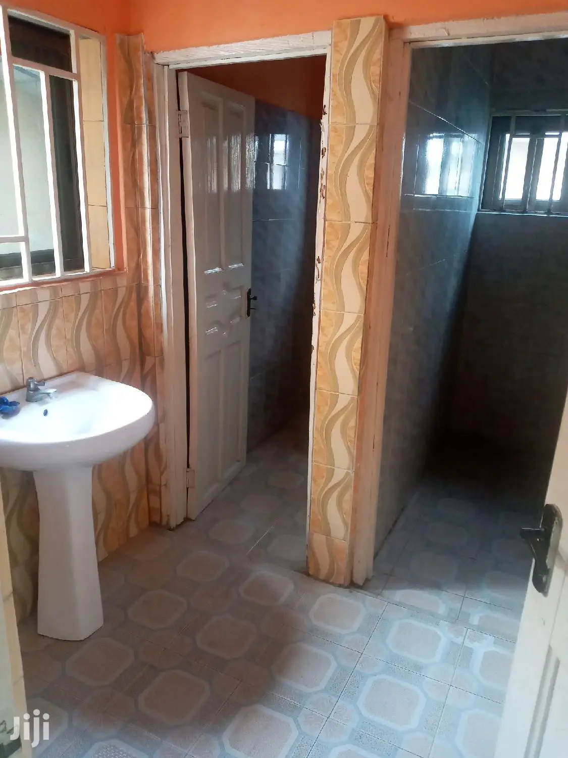 Awesome Chamber and Hall S/C Dansoman