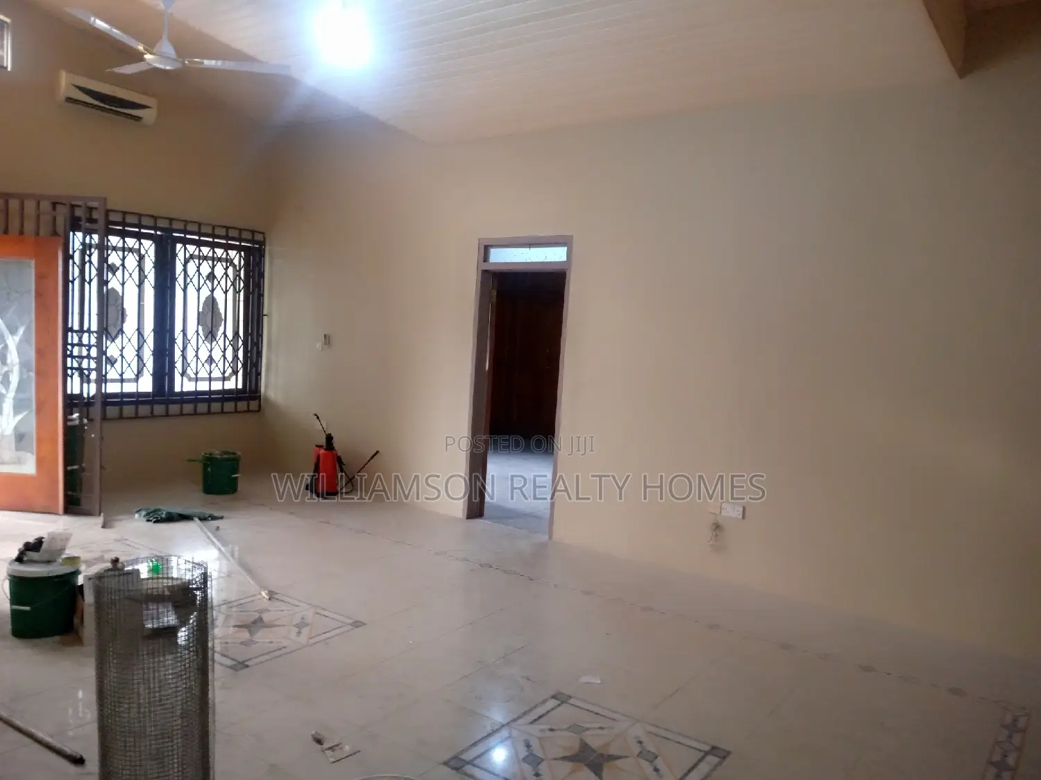 6bdrm House in Hfc Estate, Spintex for rent