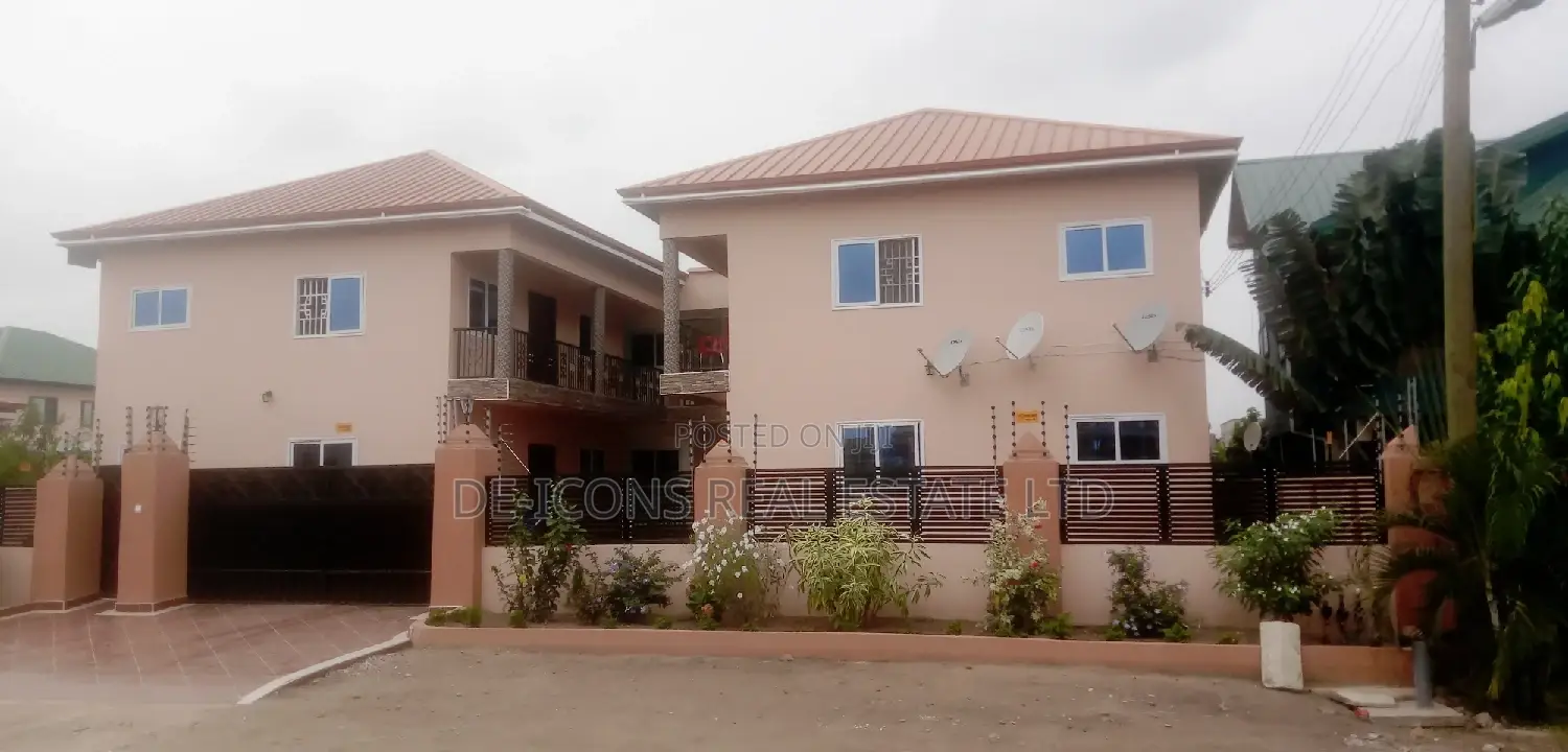 2bdrm Duplex in De-Icons Real Estate, Awutu Senya East Municipal