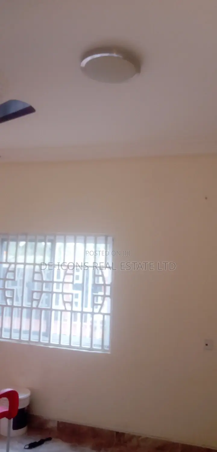 2bdrm Duplex in De-Icons Real Estate, Awutu Senya East Municipal