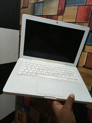 New Laptop Apple MacBook 2009 4GB Intel Core 2 Duo HDD 128GB