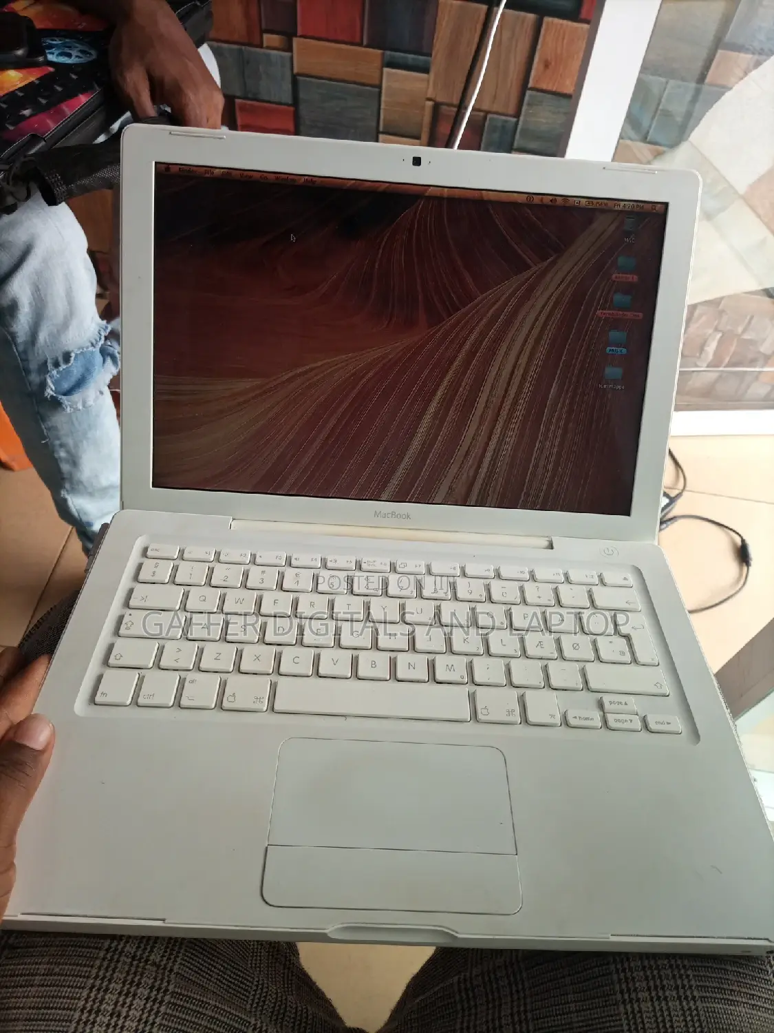 Laptop Apple MacBook 2011 4GB Intel Core 2 Duo HDD 128GB