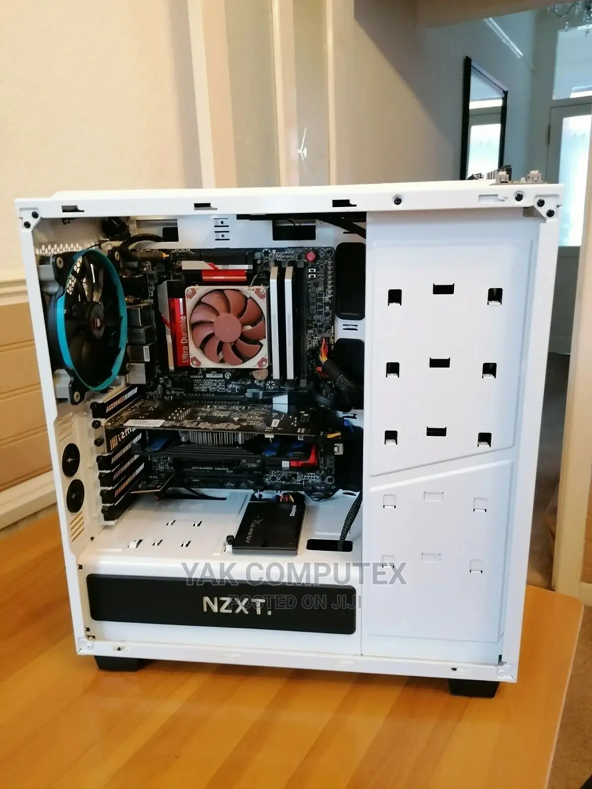 New Desktop Computer MSI Aegis 3 8th 8GB Intel Core I7 SSD 140GB