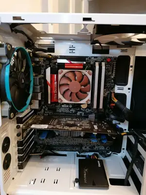 New Desktop Computer MSI Aegis 3 8th 8GB Intel Core I7 SSD 140GB