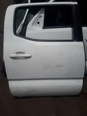 Toyota Tacoma 2017 Doors Available