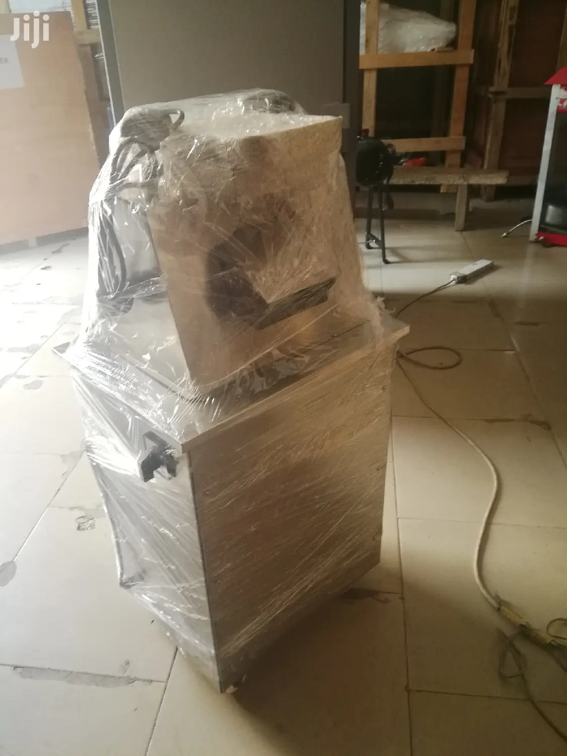 Sugar Cane Juice Extractor/ Crusher