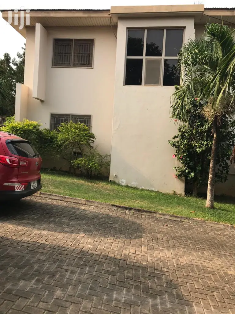 4bdrm House in Bronko Housing, Ekumfi for rent