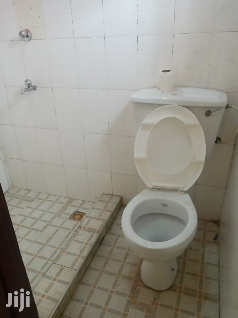 Neat Single Room S/C Apartment Dansoman
