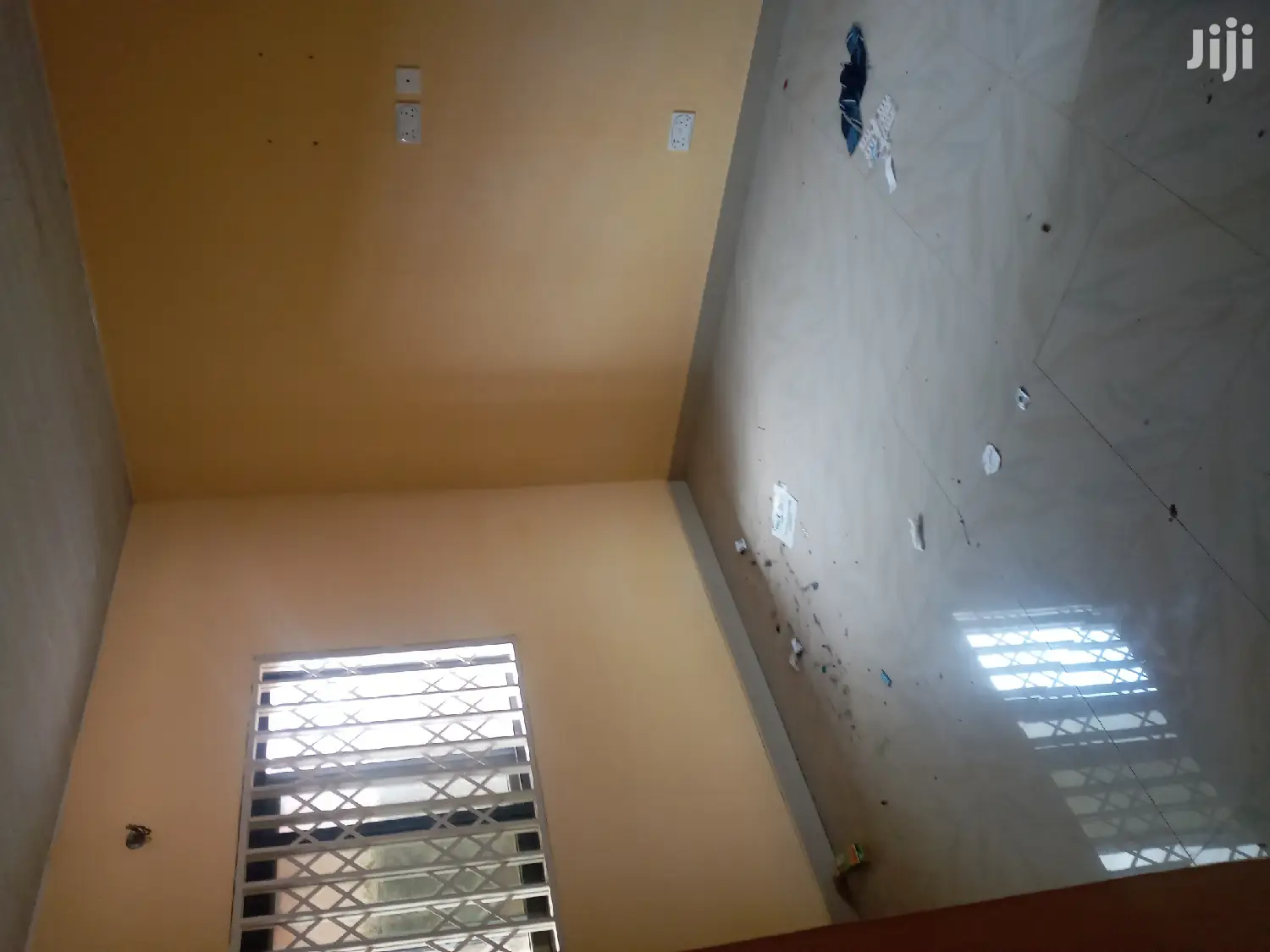 Neat Single Room S/C Apartment Dansoman