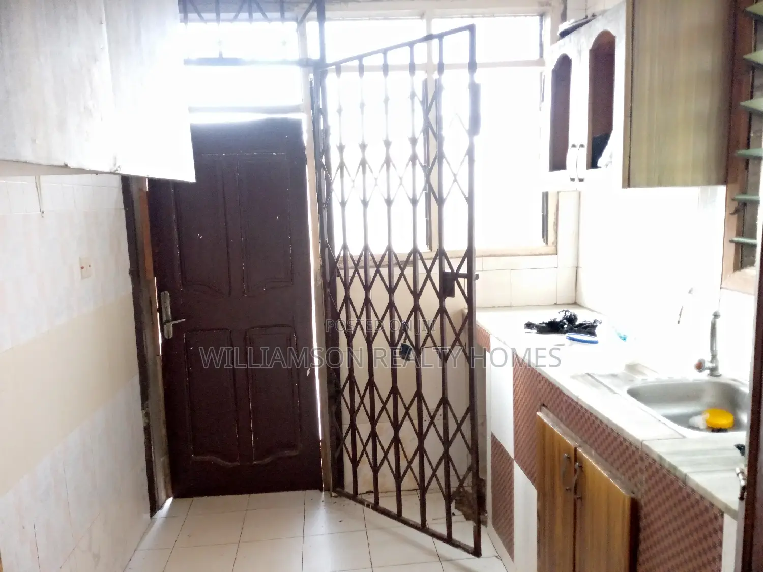 2bdrm Apartment in Hfc Estate, Spintex for rent